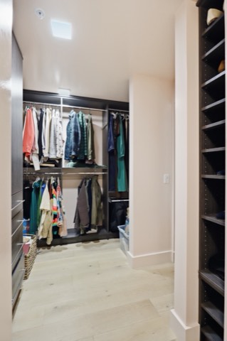 Walk-in closet