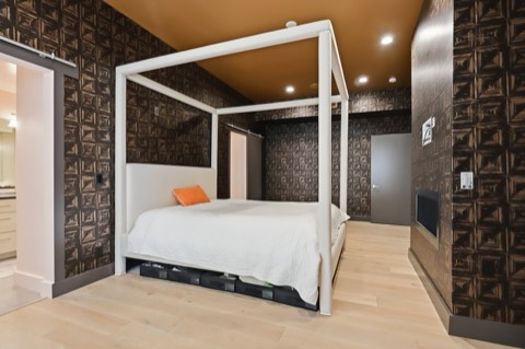 Primary suite